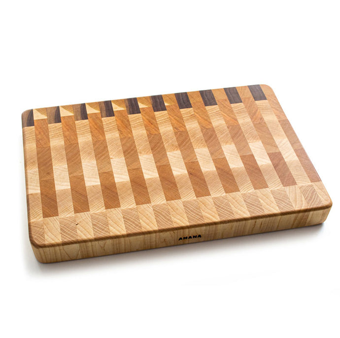 end-grain cutting board with no groove